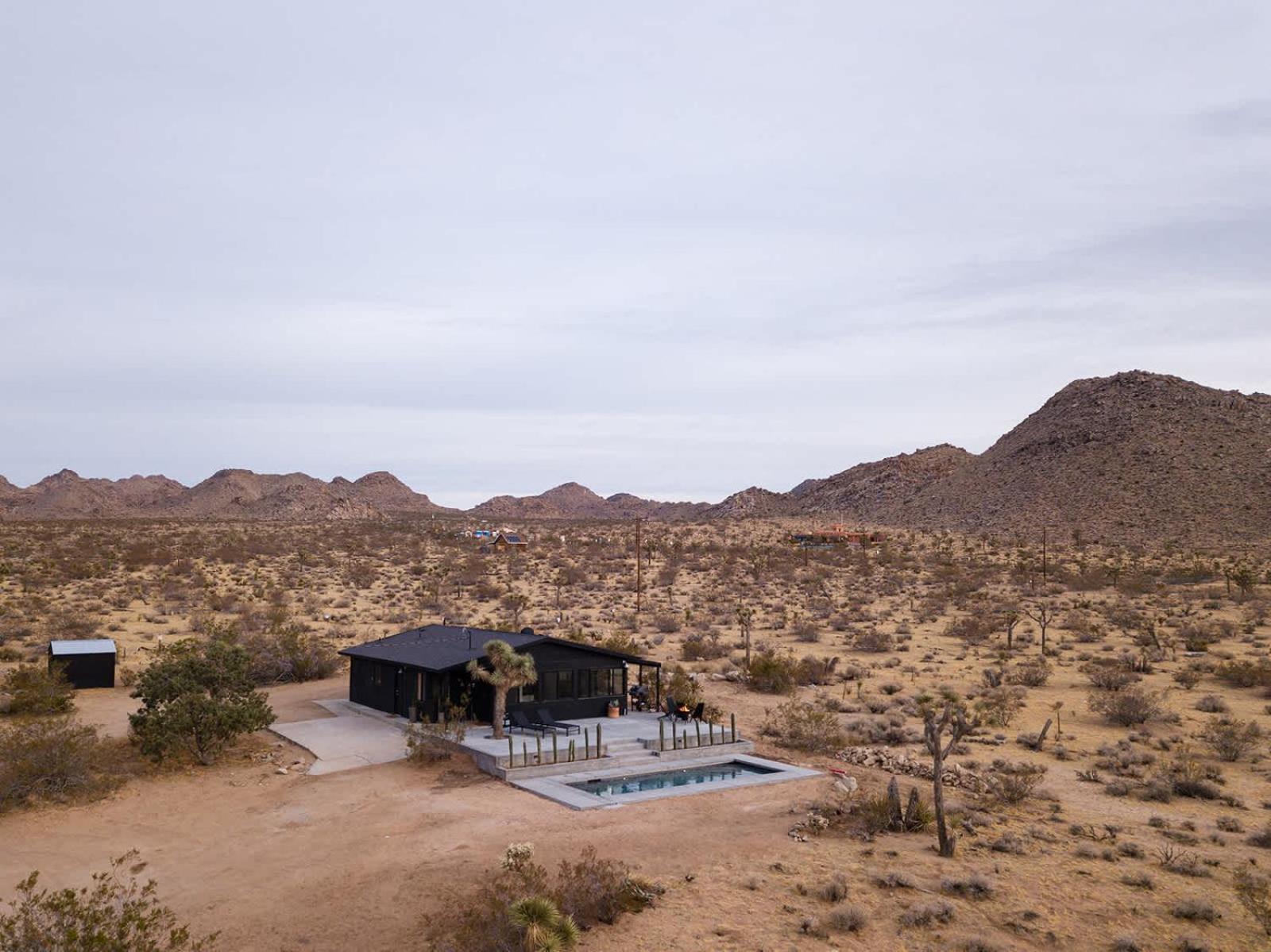 Sacred Haven L Cabin W Cowboy Pool At Park Entrance 约书亚树 外观 照片
